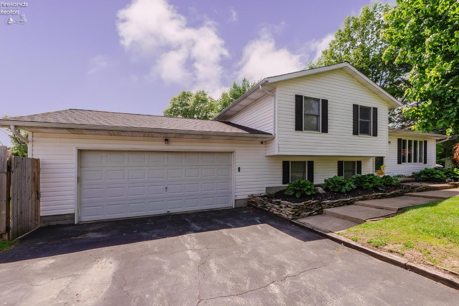 825 Seminary Road Norwalk, OH 44857 - Photo 1 of 66 Gallery Image 1