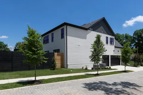$1,949,000 | 5621 Valley View Road, Brentwood, TN 37027