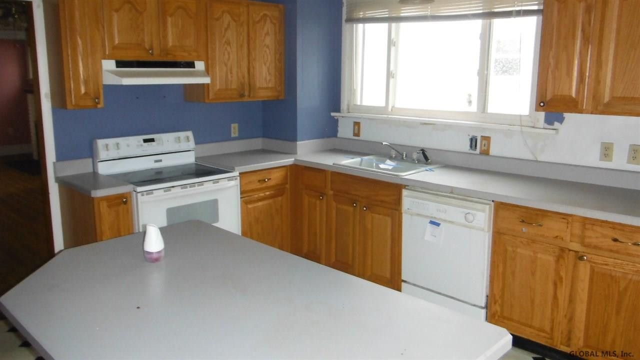74 Old Loudon Road Colonie, NY 12110 - Photo 13 of 23 Photo 13