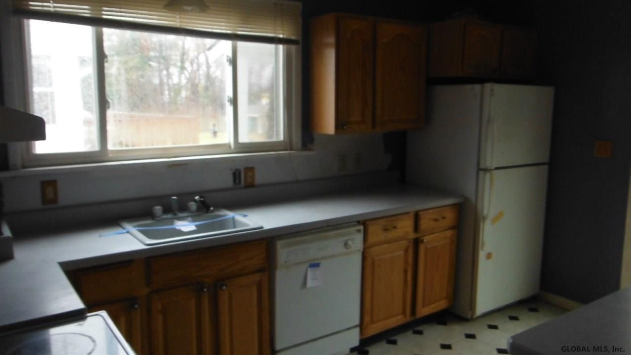 74 Old Loudon Road Colonie, NY 12110 - Photo 18 of 23 Photo 18