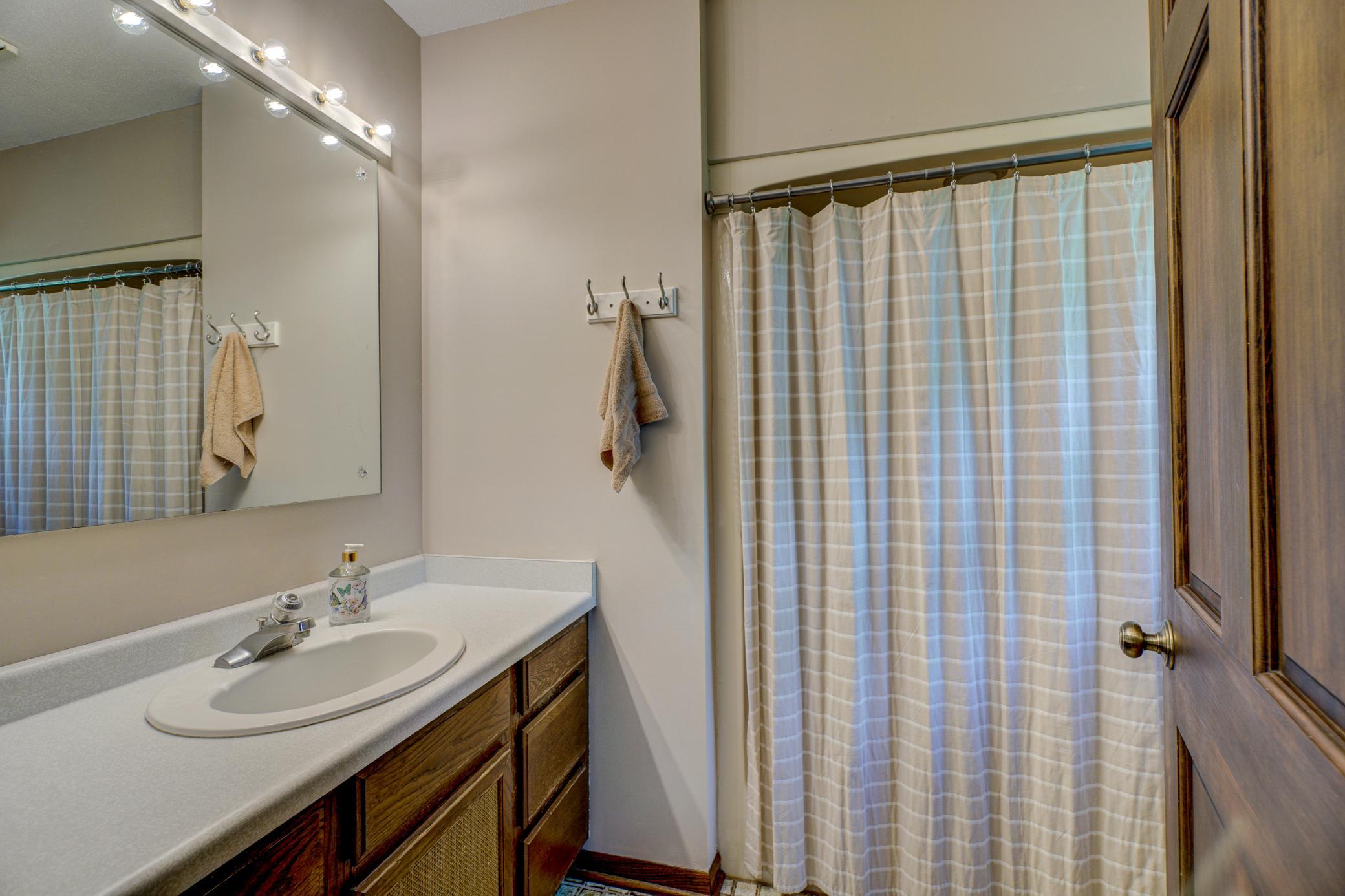 5665 Turtle Lake Road Shoreview, MN 55126 - Photo 36 of 109