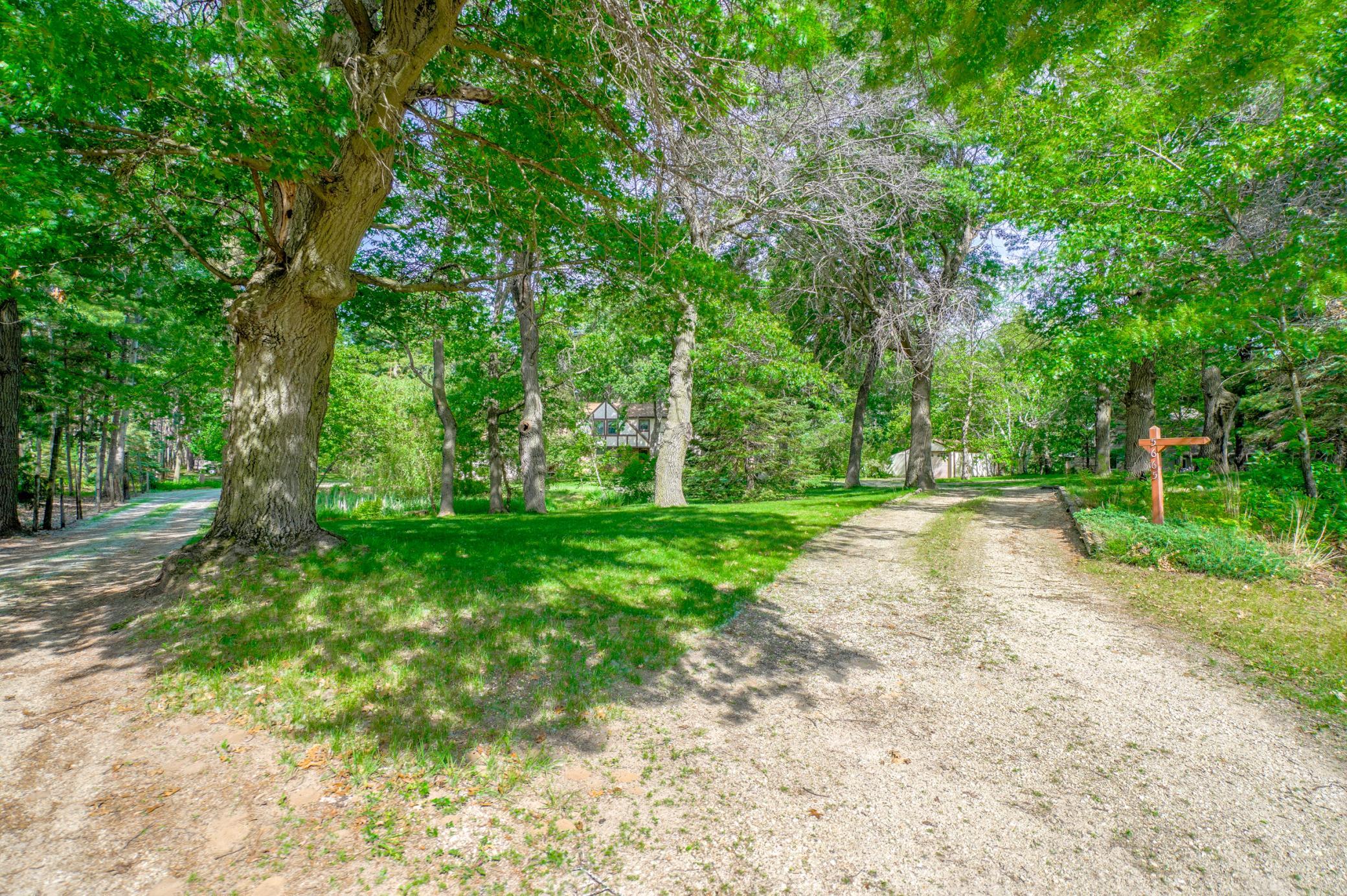 5665 Turtle Lake Road Shoreview, MN 55126 - Photo 6 of 109