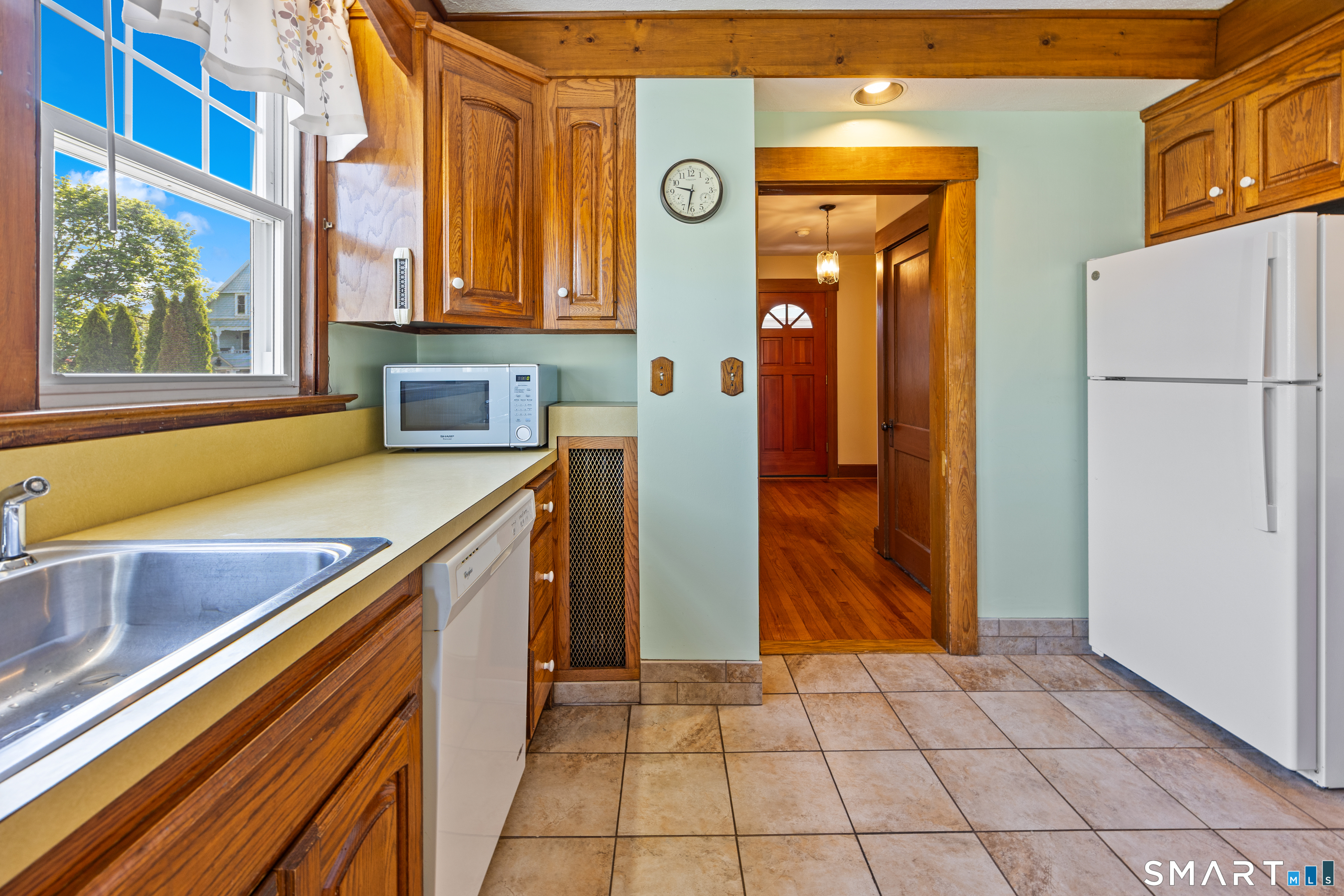 80 Pearl Street Meriden, CT 06450 - Photo 14 of 37