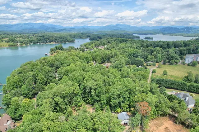 $317,777 | 3259 Coffey Lane, Young Harris, GA 30582