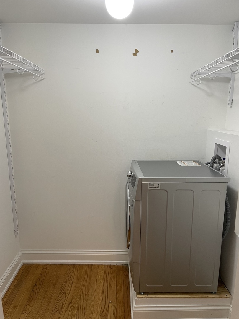 1 North Chestnut Avenue, Unit 2D Arlington Heights, IL 60005 - Photo 12 of 14 a view of small space