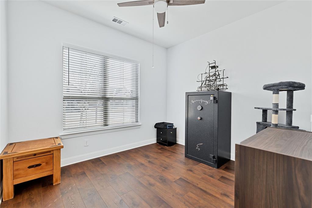 137 Gardenia Drive Azle, TX 76020 - Photo 22 of 38 Bathroom featuring shower / washtub combination and vanity