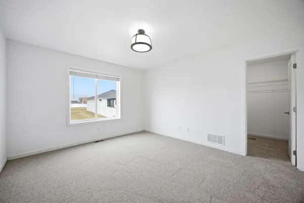 $449,900 | 2595 72nd Avenue South, Fargo, ND 58104