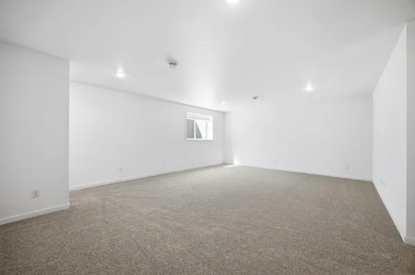 $449,900 | 2595 72nd Avenue South, Fargo, ND 58104