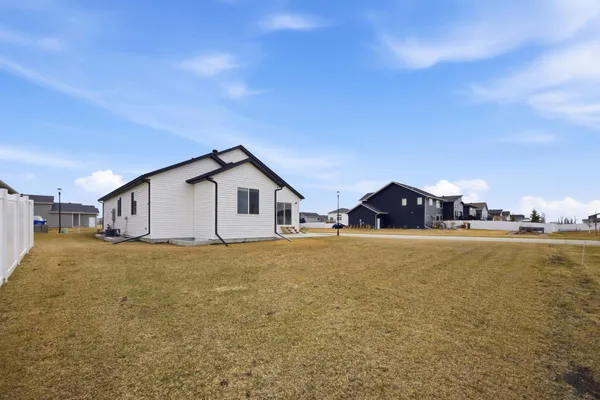 $449,900 | 2595 72nd Avenue South, Fargo, ND 58104