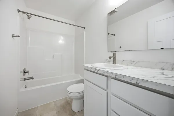 $449,900 | 2595 72nd Avenue South, Fargo, ND 58104