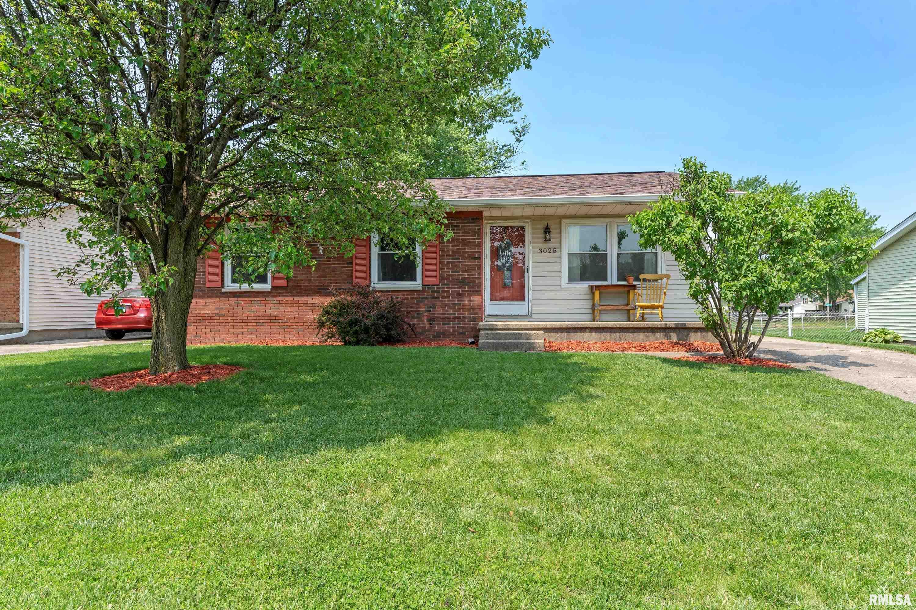 3025 Sandgate Road Springfield, IL 62702 - Photo 1 of 32