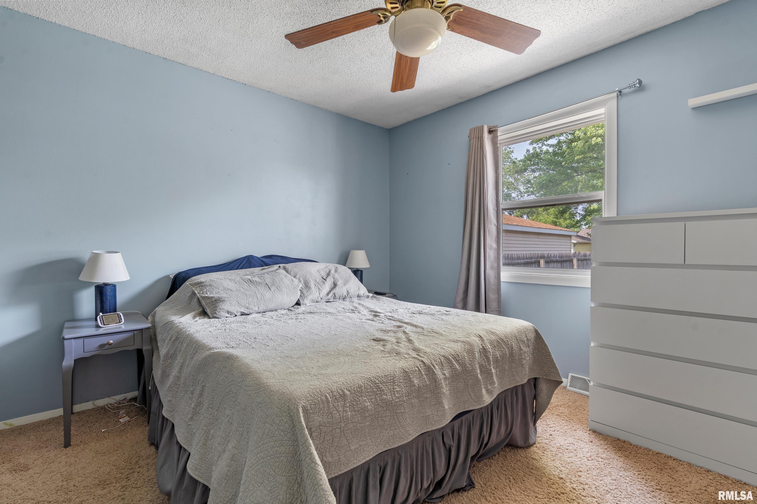3025 Sandgate Road Springfield, IL 62702 - Photo 15 of 32