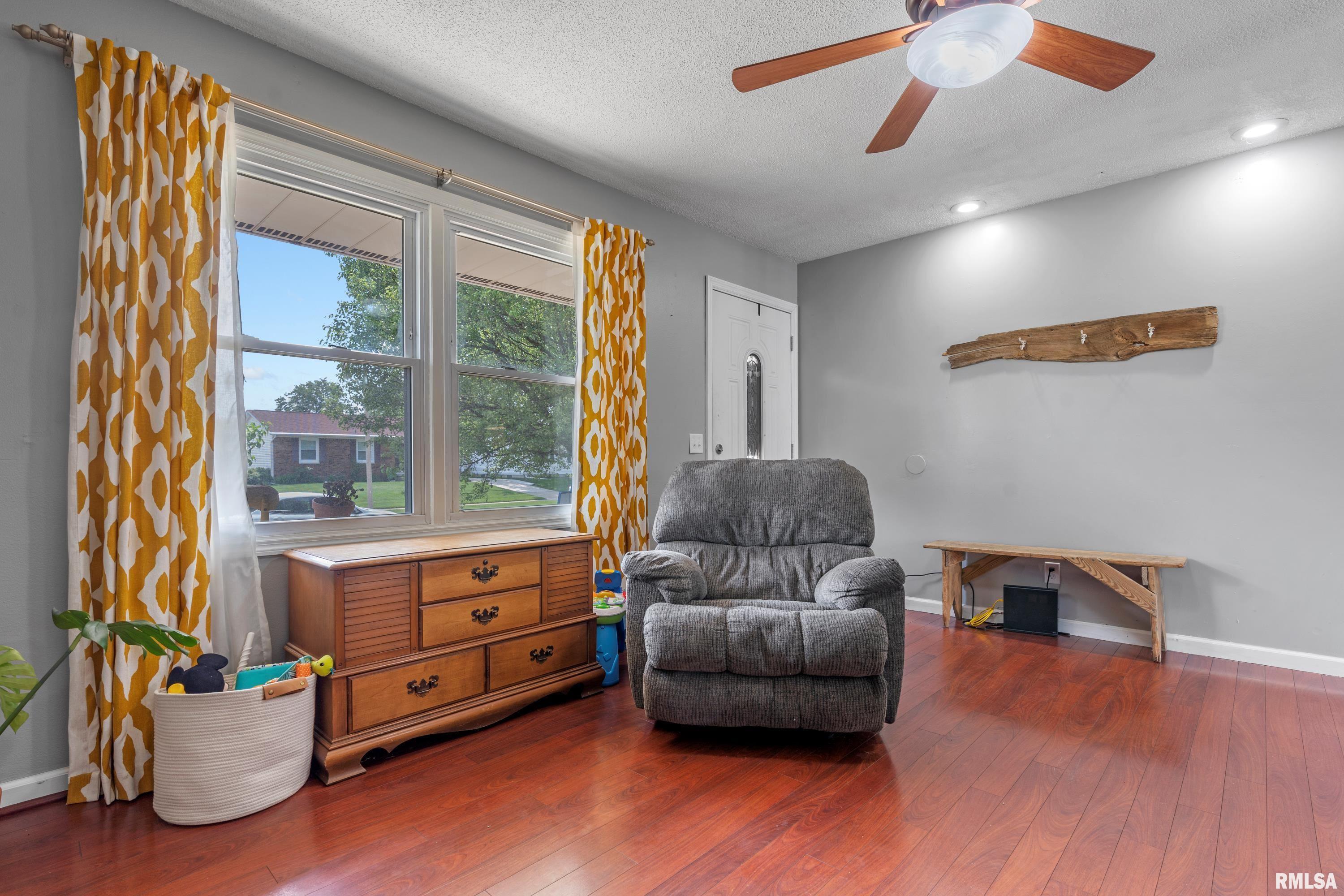 3025 Sandgate Road Springfield, IL 62702 - Photo 8 of 32