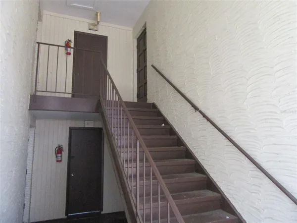 $1,350 | 463 76th Avenue North, Unit 3, St. Petersburg, FL 33702