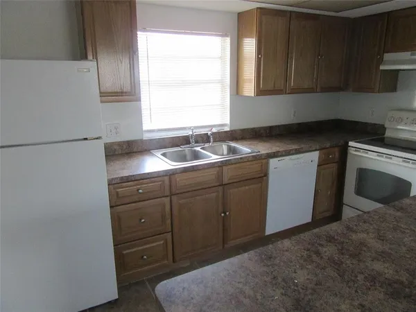 $1,350 | 463 76th Avenue North, Unit 3, St. Petersburg, FL 33702