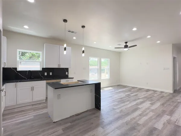 $2,350 | 2720 Morning Avenue, Dallas, TX 75210