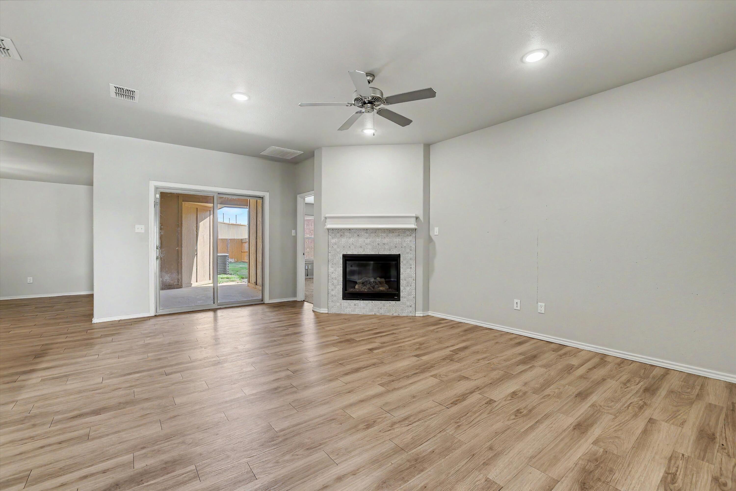 6902 67th Street Lubbock, TX 79424 - Photo 4 of 24 05-02_6902 67th Street LBK_e