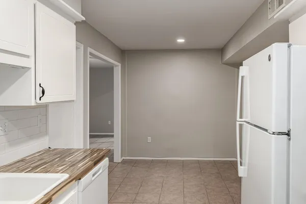 $1,395 | 13066 North 100th Drive, Sun City, AZ 85351