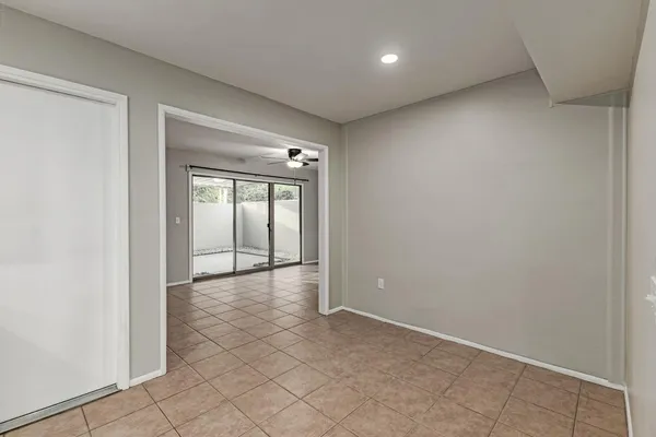 $1,395 | 13066 North 100th Drive, Sun City, AZ 85351