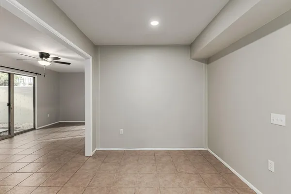 $1,395 | 13066 North 100th Drive, Sun City, AZ 85351