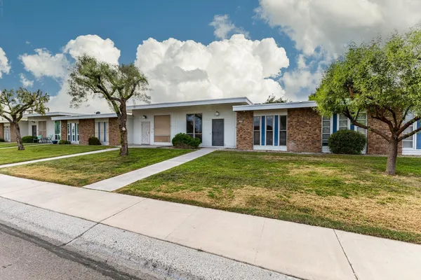 $1,395 | 13066 North 100th Drive, Sun City, AZ 85351
