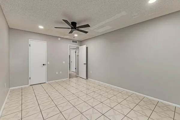 $1,395 | 13066 North 100th Drive, Sun City, AZ 85351