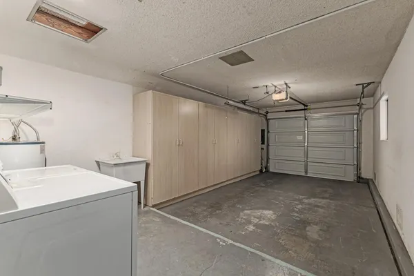 $1,395 | 13066 North 100th Drive, Sun City, AZ 85351