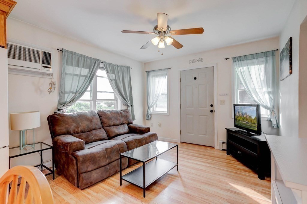 18 Abbott Road North Reading, MA 01864 - Photo 14 of 34 Gallery Image 14