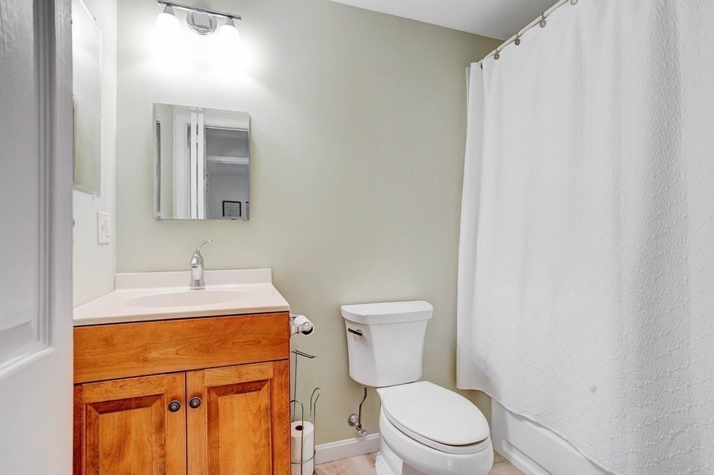 18 Abbott Road North Reading, MA 01864 - Photo 18 of 34 Gallery Image 18
