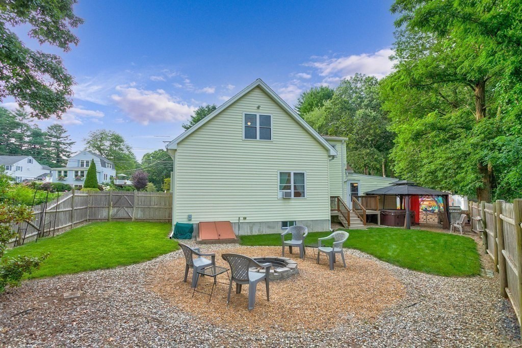 18 Abbott Road North Reading, MA 01864 - Photo 21 of 34 Gallery Image 21
