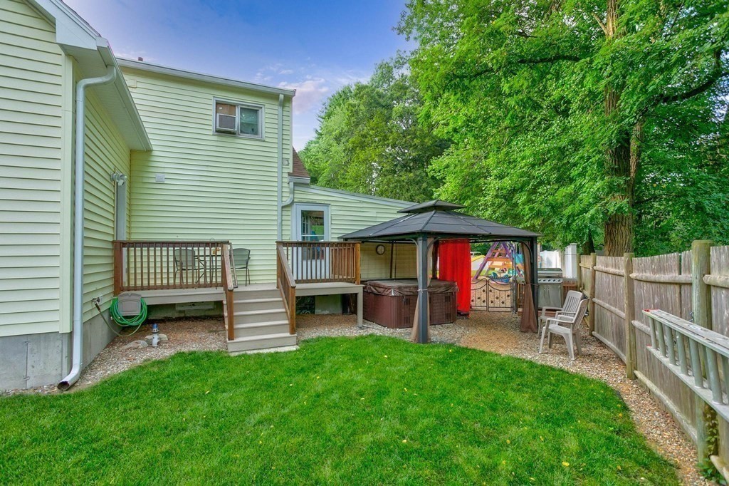 18 Abbott Road North Reading, MA 01864 - Photo 22 of 34 Gallery Image 22