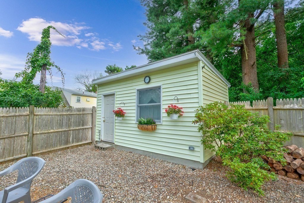18 Abbott Road North Reading, MA 01864 - Photo 24 of 34 Gallery Image 24