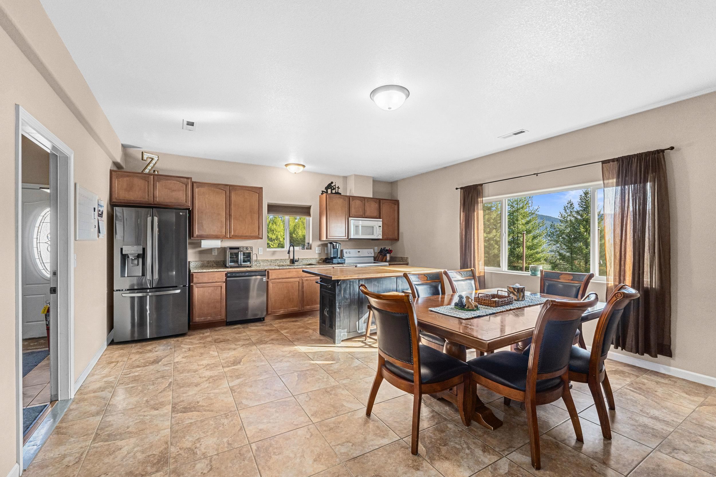 102 Couture Way Ione, WA 99139 - Photo 4 of 48