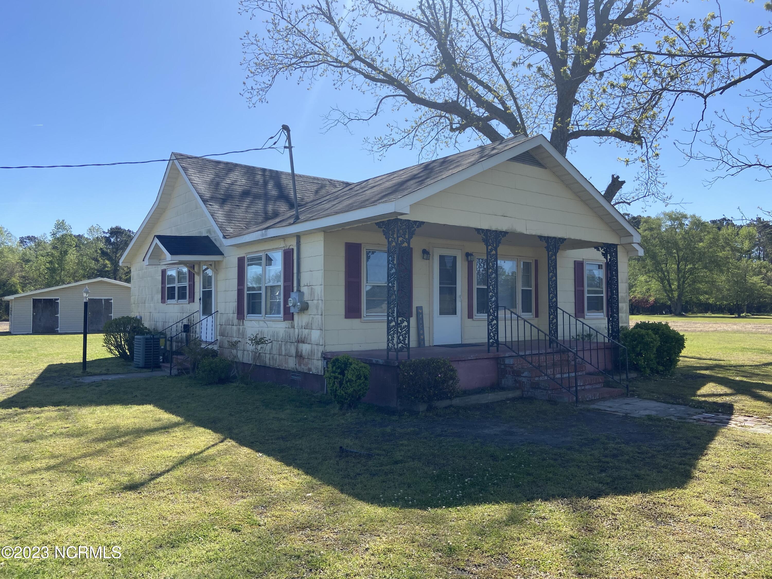 1408 Watering Pond Road Pink Hill, NC 28572 - Photo 1 of 15 front of home