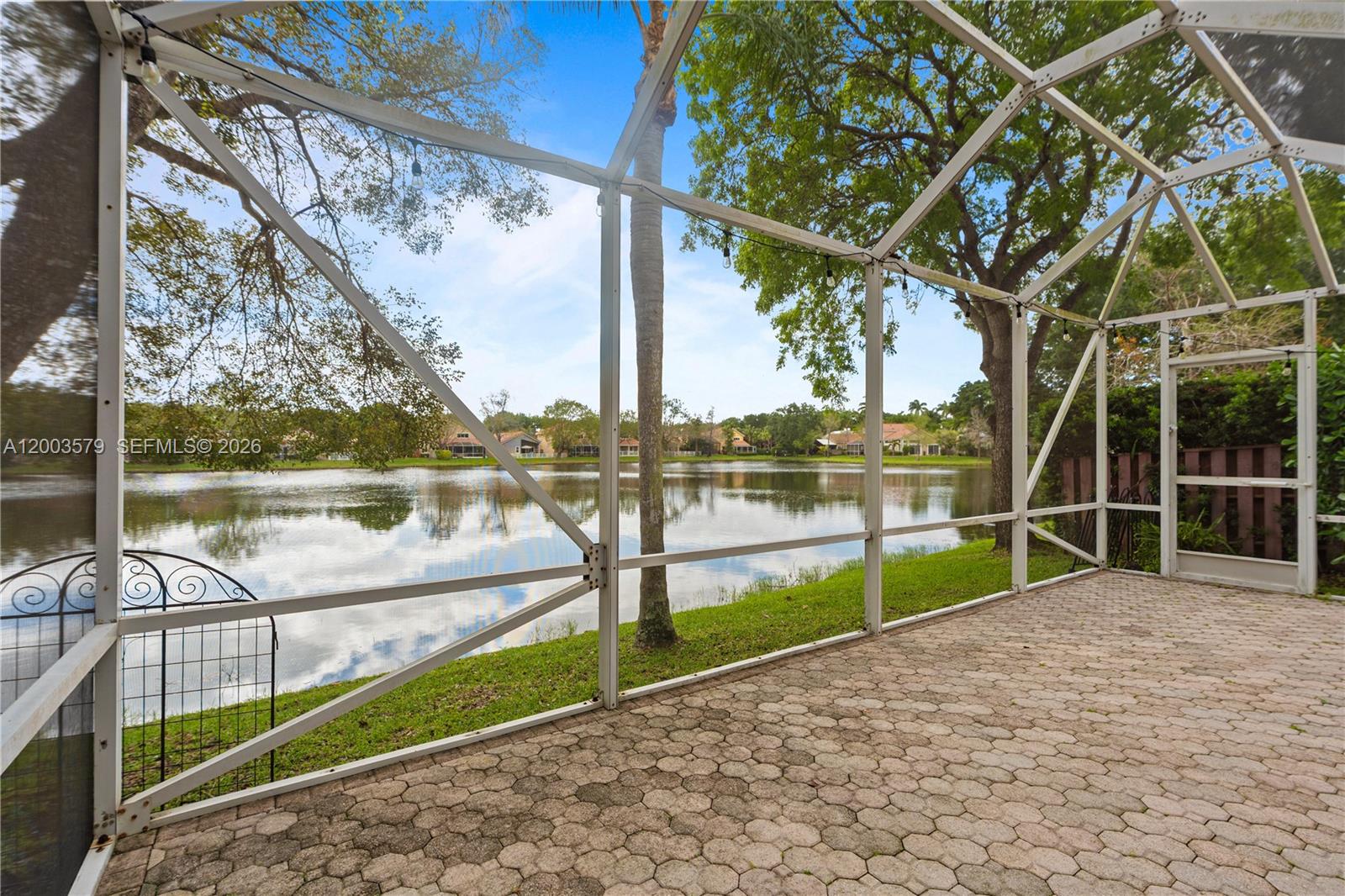 237 Northwest 100th Avenue Plantation, FL 33324 - Photo 14 of 86