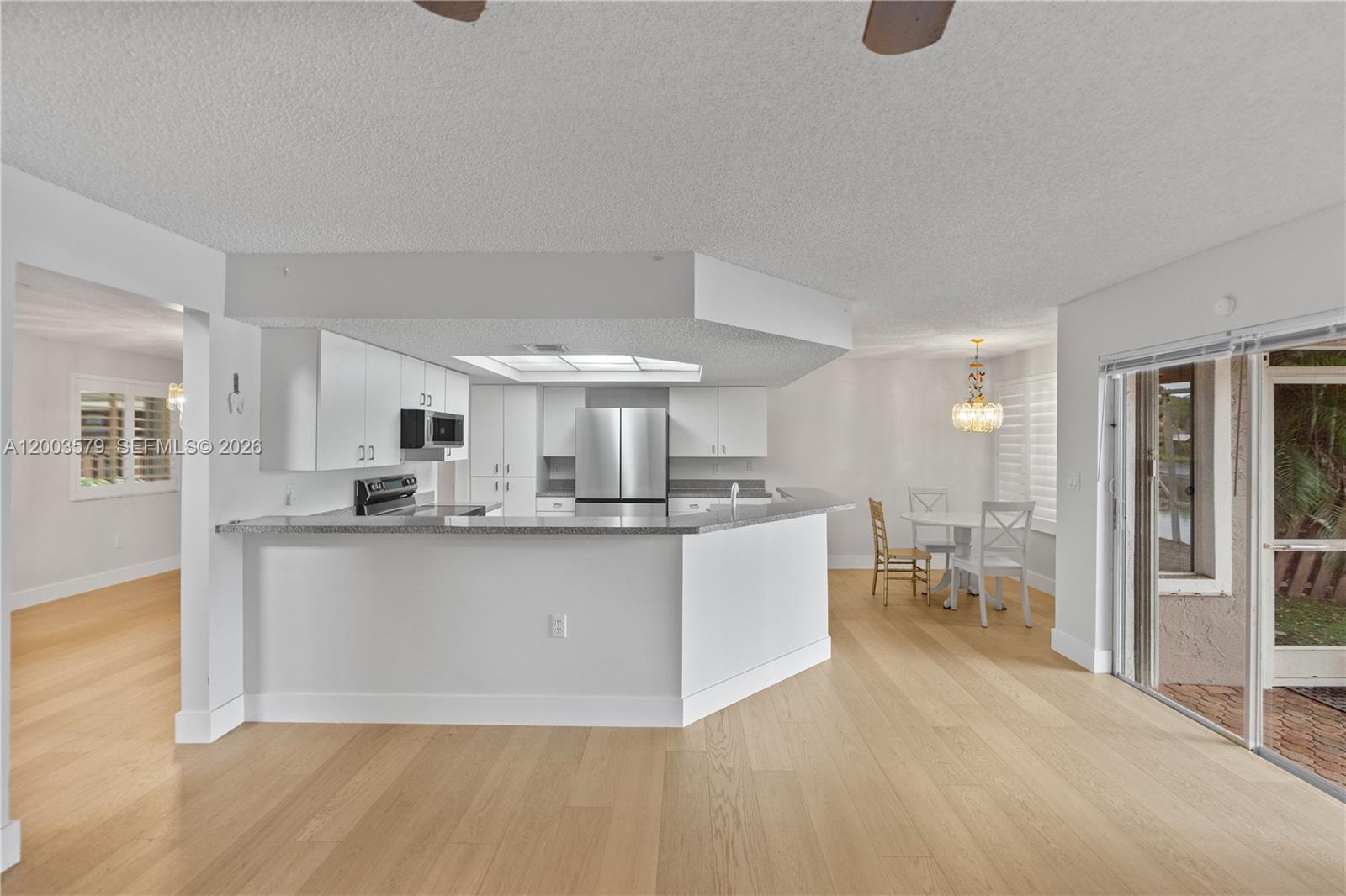 237 Northwest 100th Avenue Plantation, FL 33324 - Photo 16 of 86