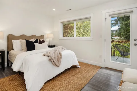 $899,000 | 21625 92nd Avenue West, Edmonds, WA 98026