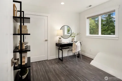 $899,000 | 21625 92nd Avenue West, Edmonds, WA 98026
