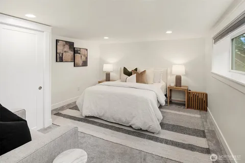 $899,000 | 21625 92nd Avenue West, Edmonds, WA 98026