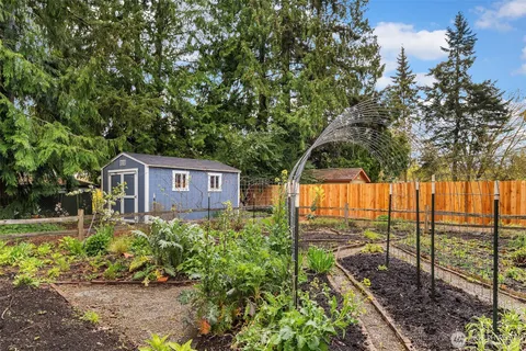 $899,000 | 21625 92nd Avenue West, Edmonds, WA 98026