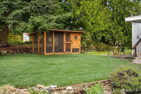 $899,000 | 21625 92nd Avenue West, Edmonds, WA 98026