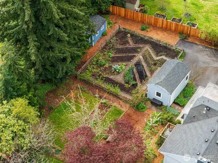 $899,000 | 21625 92nd Avenue West, Edmonds, WA 98026