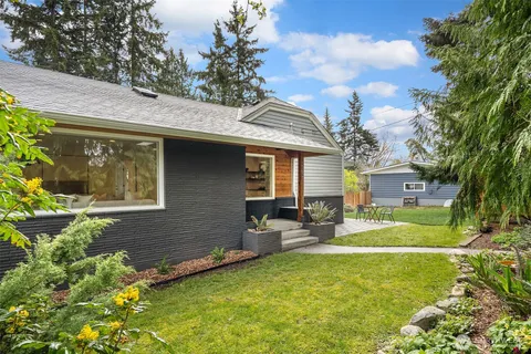 $899,000 | 21625 92nd Avenue West, Edmonds, WA 98026