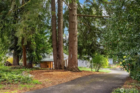 $899,000 | 21625 92nd Avenue West, Edmonds, WA 98026