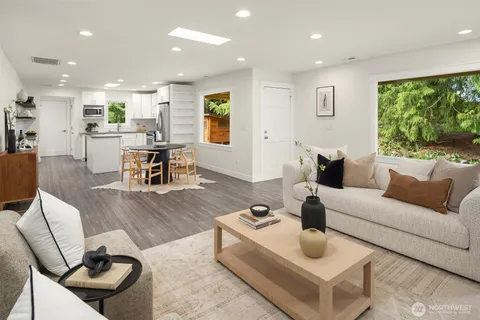 $899,000 | 21625 92nd Avenue West, Edmonds, WA 98026