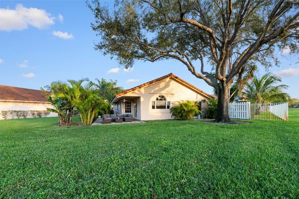 $735,000 | 16473 Del Palacio Court, Delray Beach, FL 33484