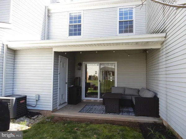 $439,900 | 72 Greenridge Circle, Newtown, PA 18940