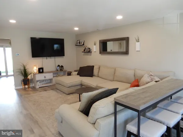 $439,900 | 72 Greenridge Circle, Newtown, PA 18940