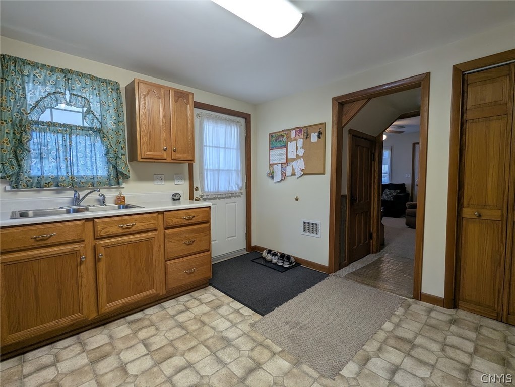115 Furnace Avenue Oneida, NY 13421 - Photo 5 of 35 Gallery Image 5