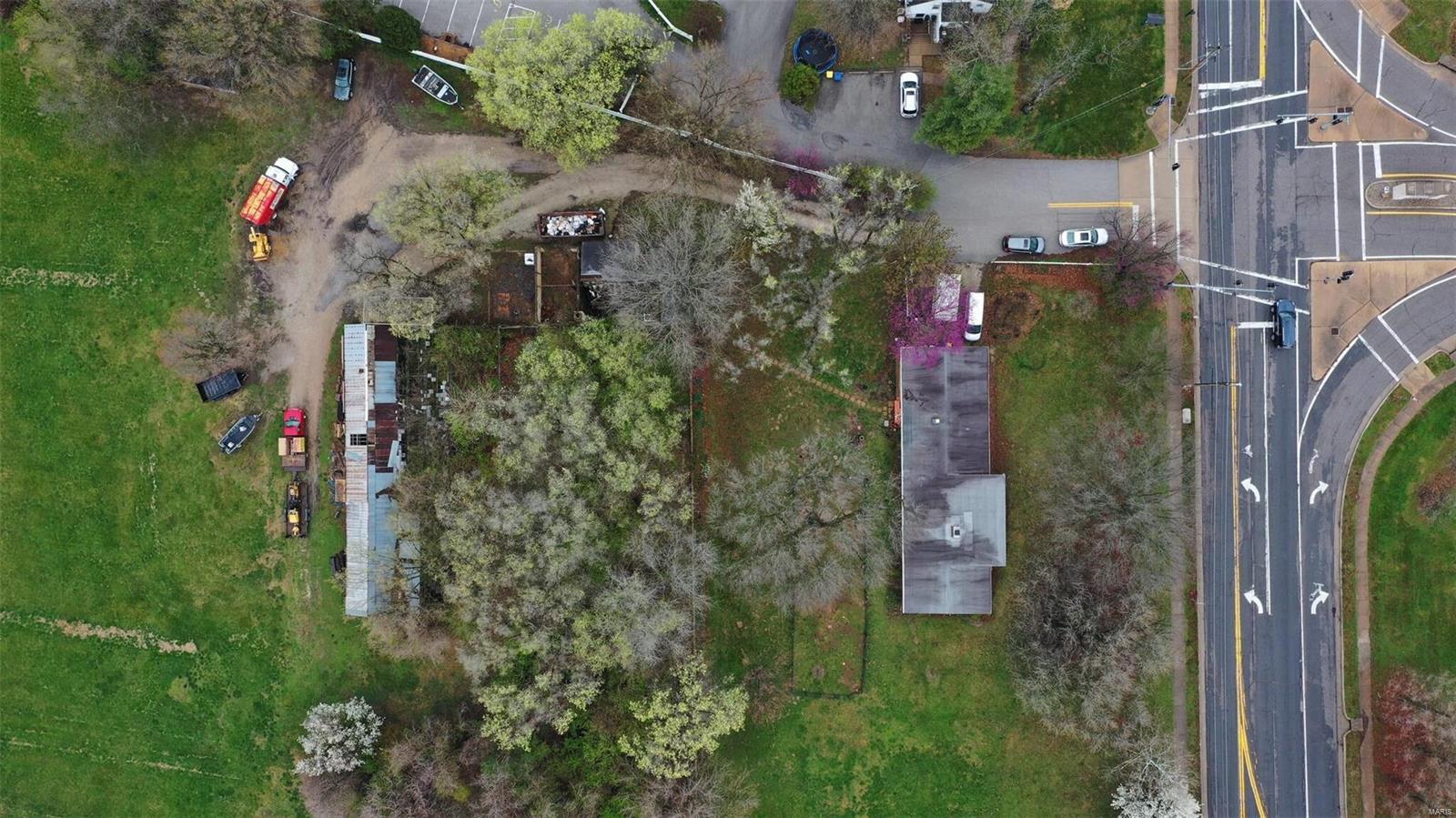 523 Weidman Road Ballwin, MO 63011 - Photo 10 of 28
